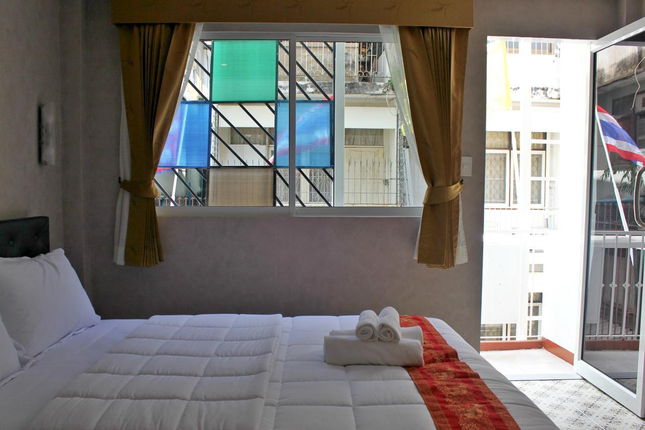 Everest Boutique Hotel Bangkok Exterior photo