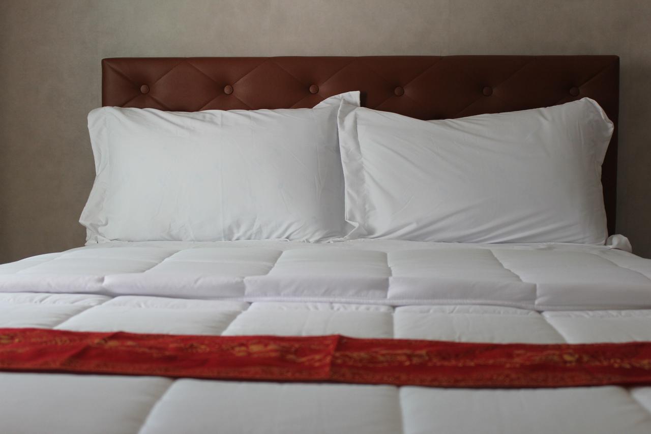 Everest Boutique Hotel Bangkok Exterior photo
